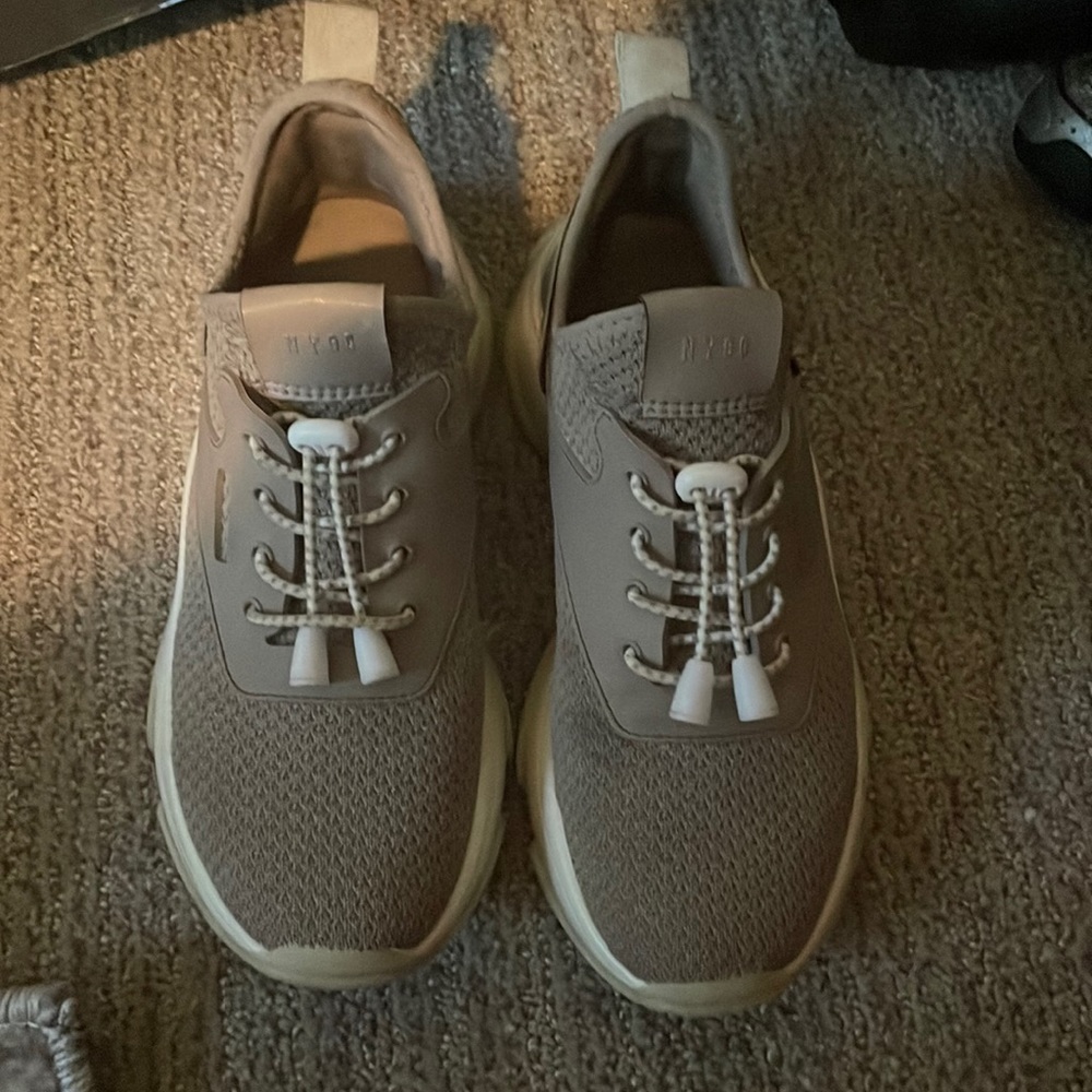 Steve Madden Myles sneaker